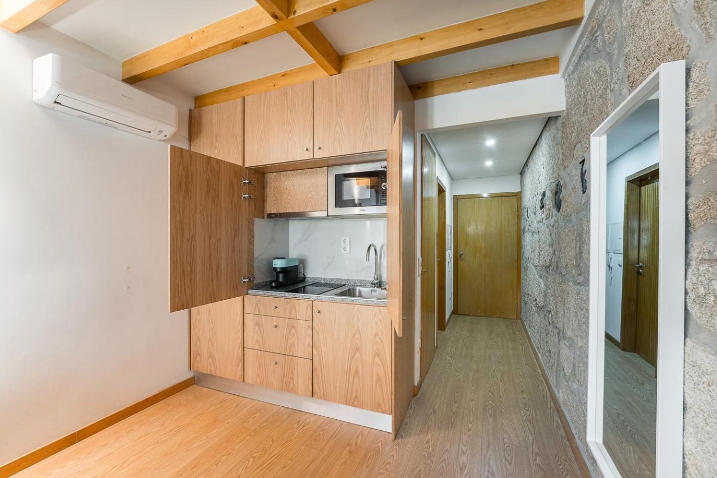 Guestready - Miragaia Stone Studios & Apartments Порто Екстериор снимка